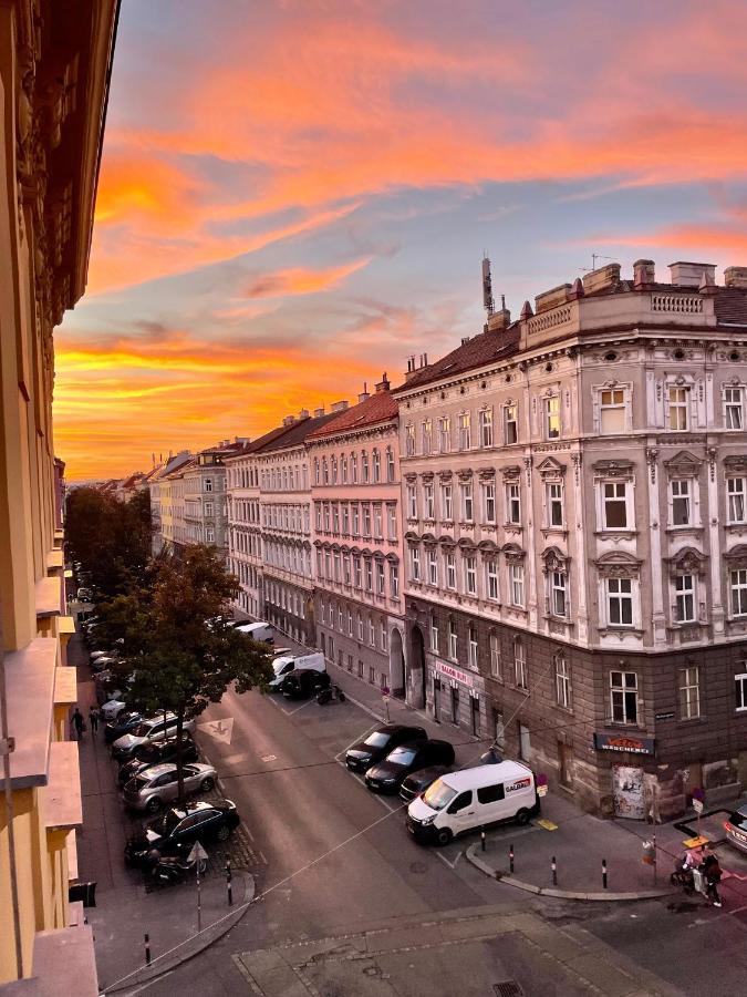 Trendy Apartment Near Schloss Schonbrunn ウィーン エクステリア 写真